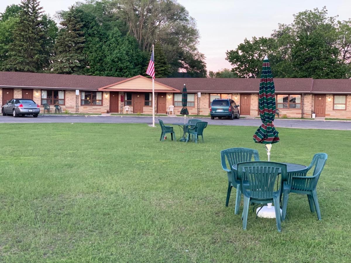 Timberly Motel Gaylord Esterno foto