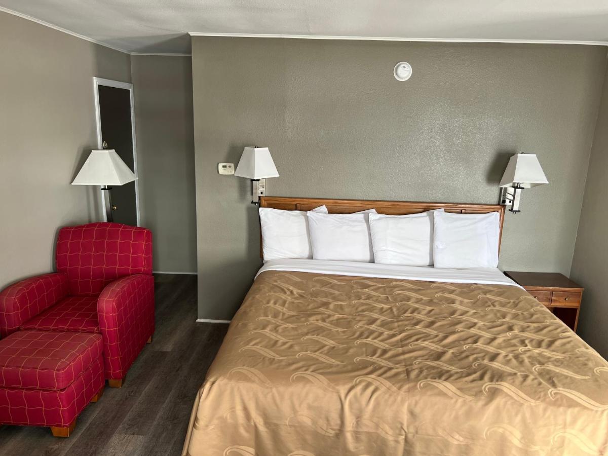 Timberly Motel Gaylord Esterno foto