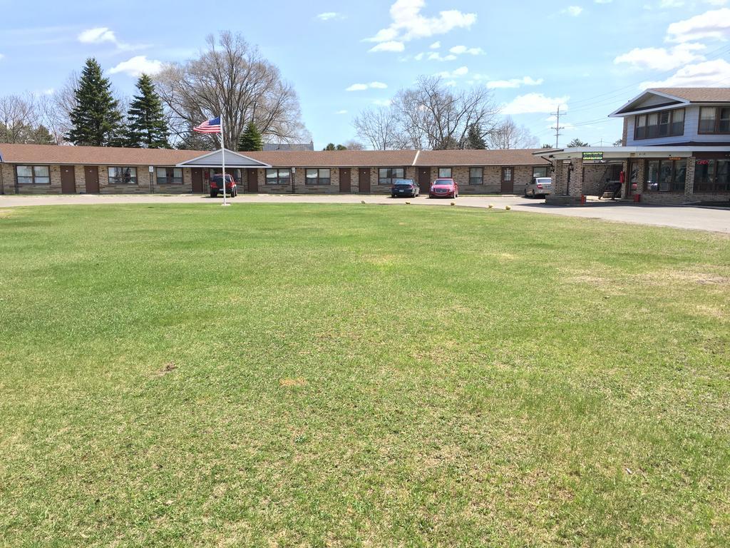 Timberly Motel Gaylord Esterno foto
