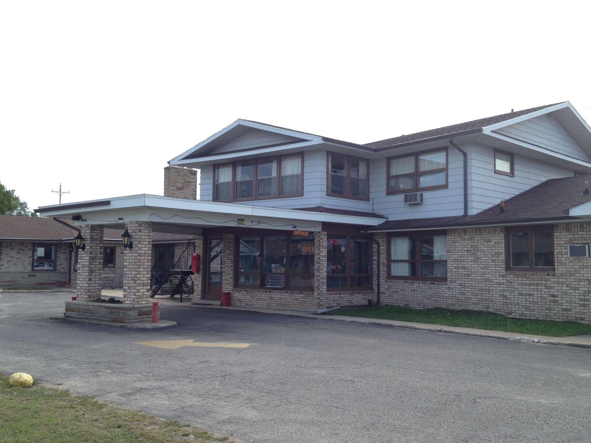 Timberly Motel Gaylord Esterno foto
