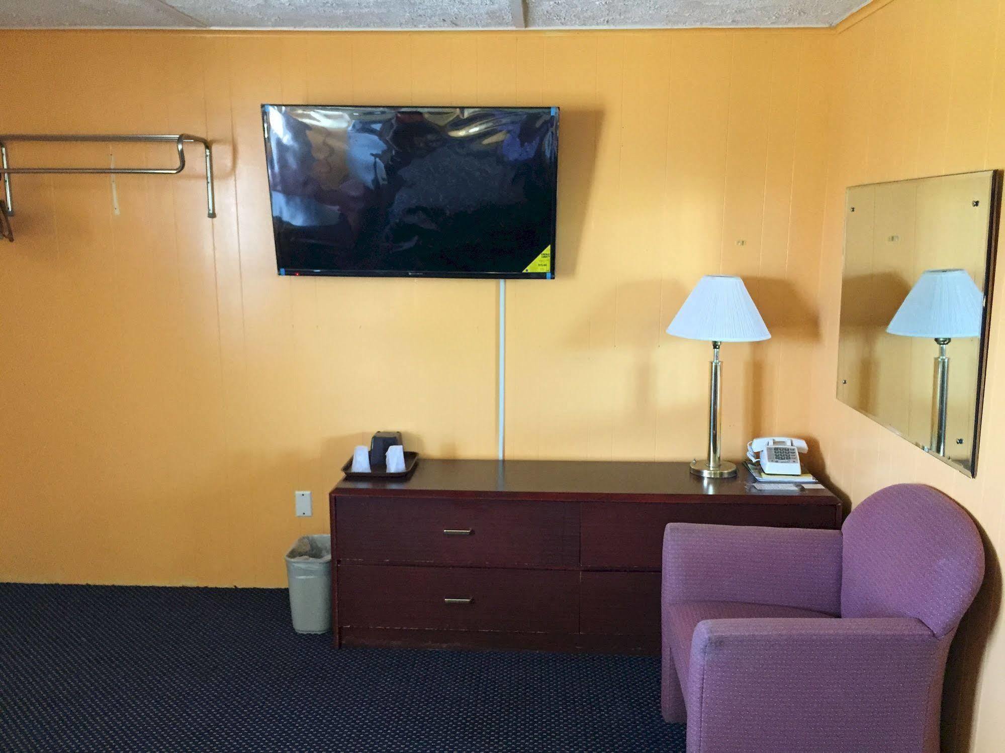 Timberly Motel Gaylord Esterno foto