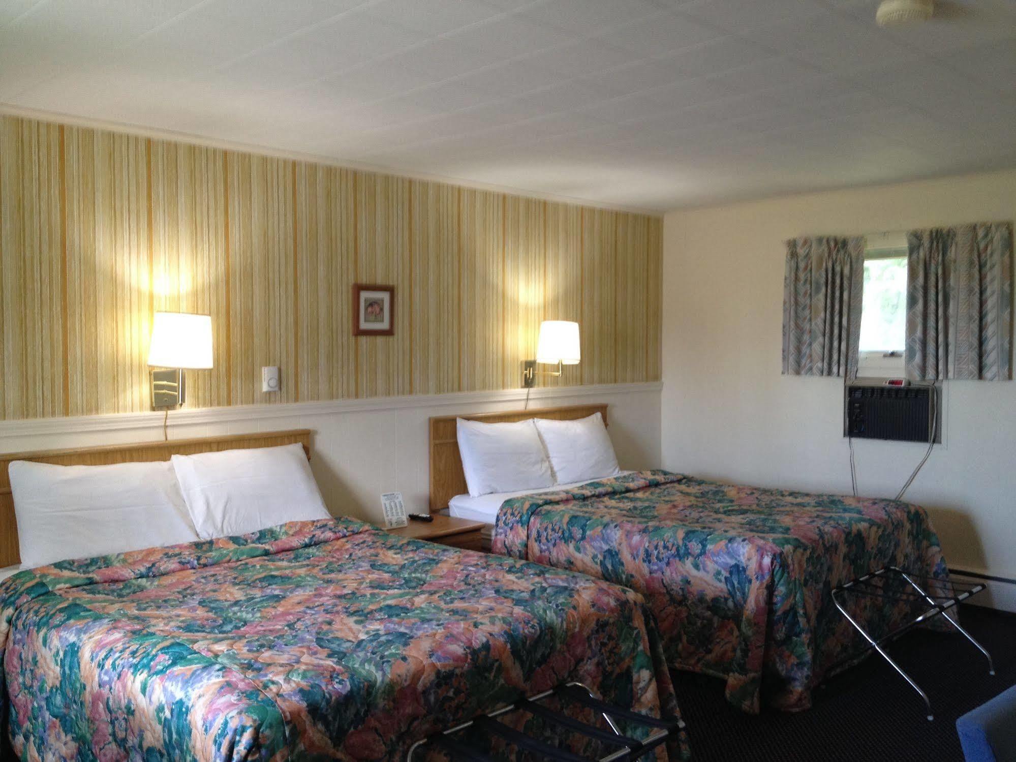 Timberly Motel Gaylord Esterno foto