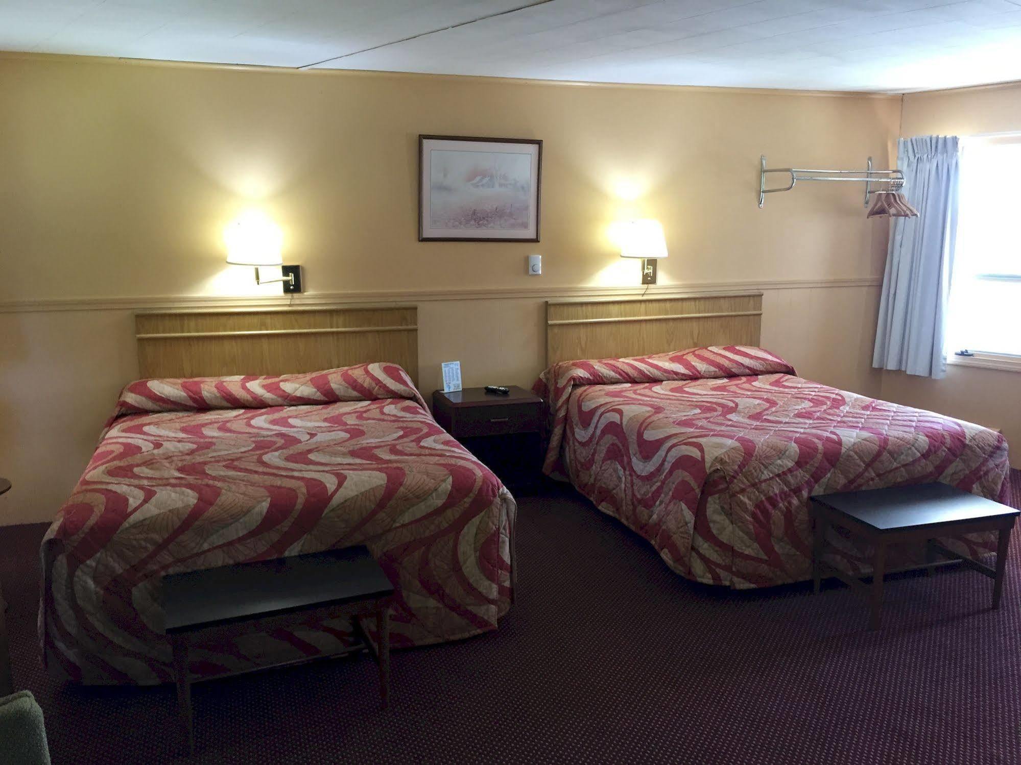 Timberly Motel Gaylord Esterno foto
